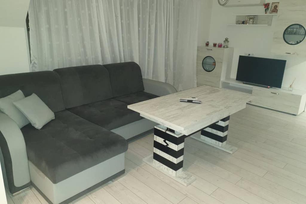 Cosy Charming Apartment Yukarı Cuma Dış mekan fotoğraf